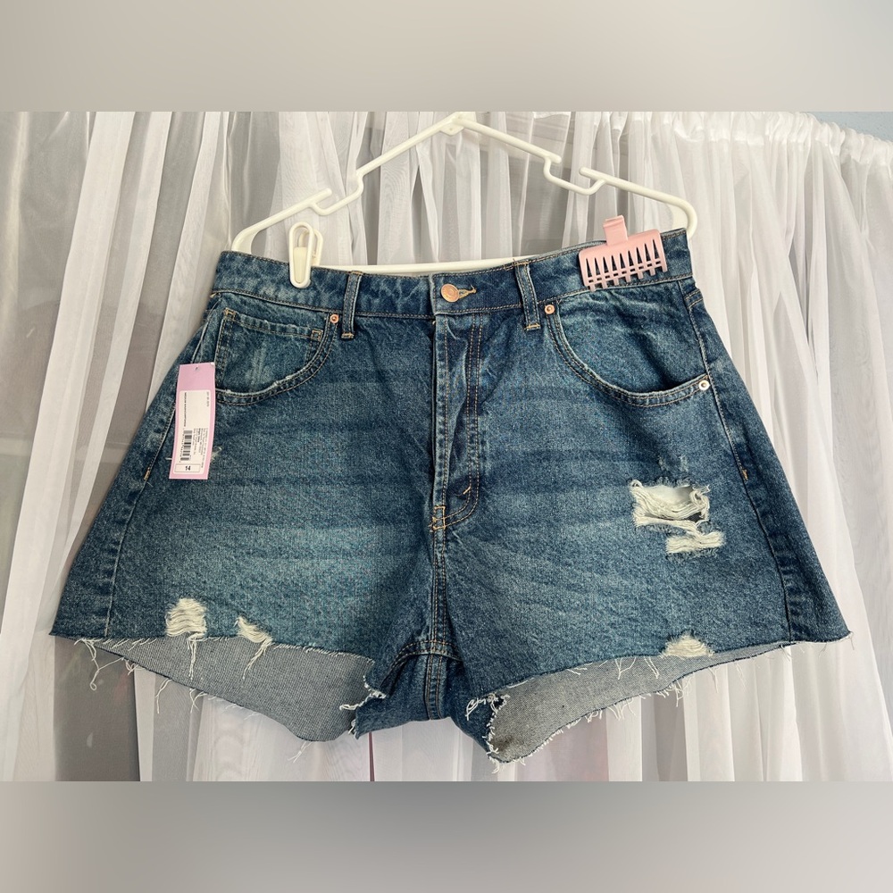 Wild Fable Easy Rigid NWT size 14 2.5 inseam denim jean short